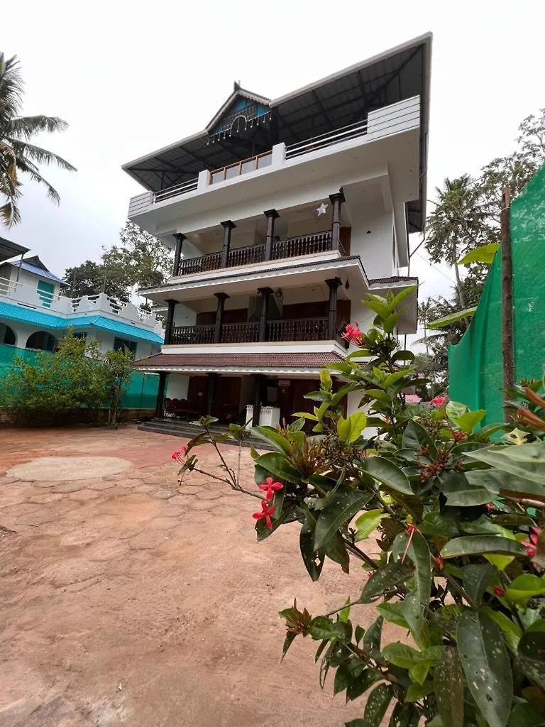 Sand Beach House バルカラ インド
